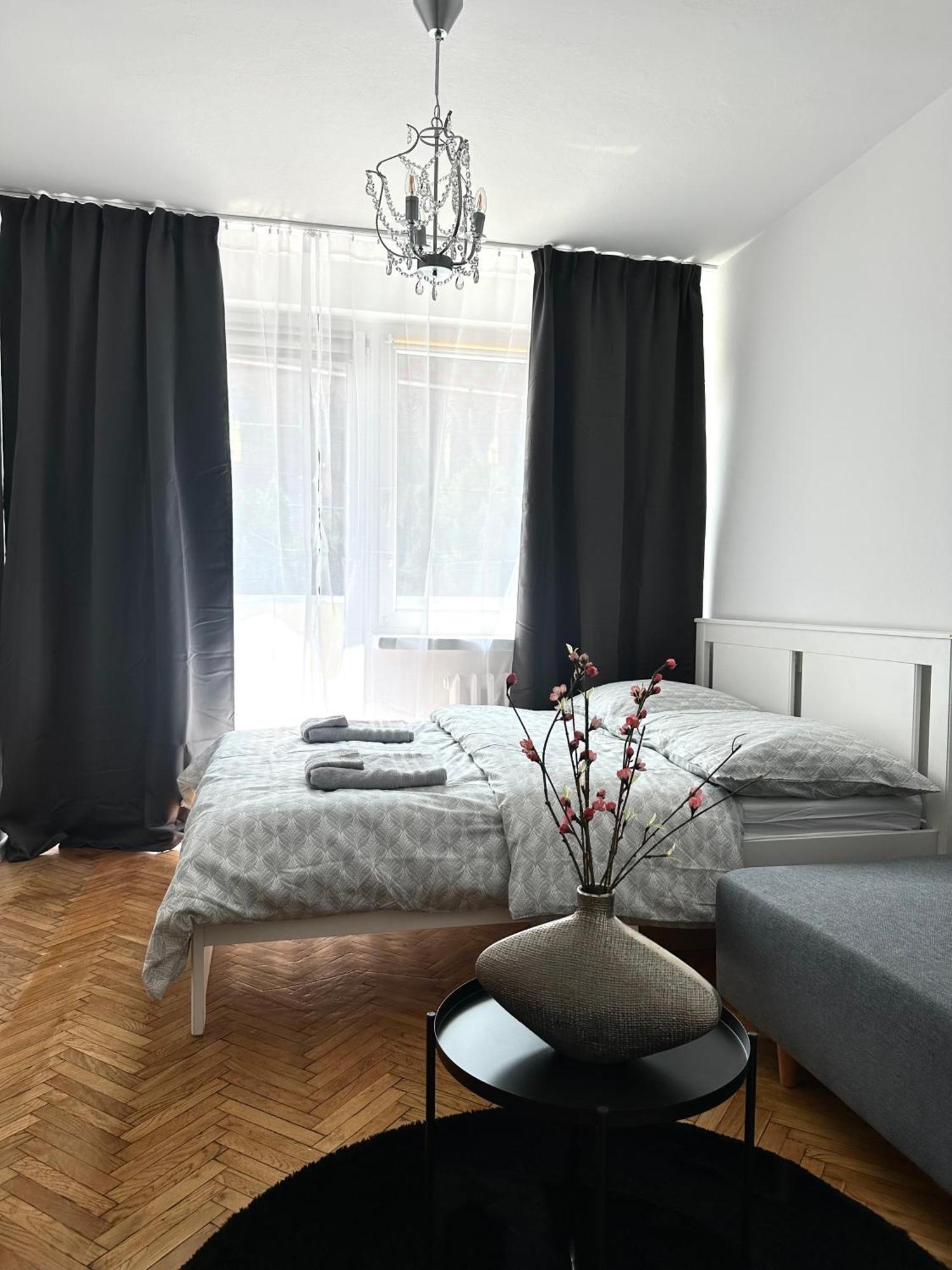 Wita Stwosza Apartment - Self Check-In 20H Wroclaw Exterior photo